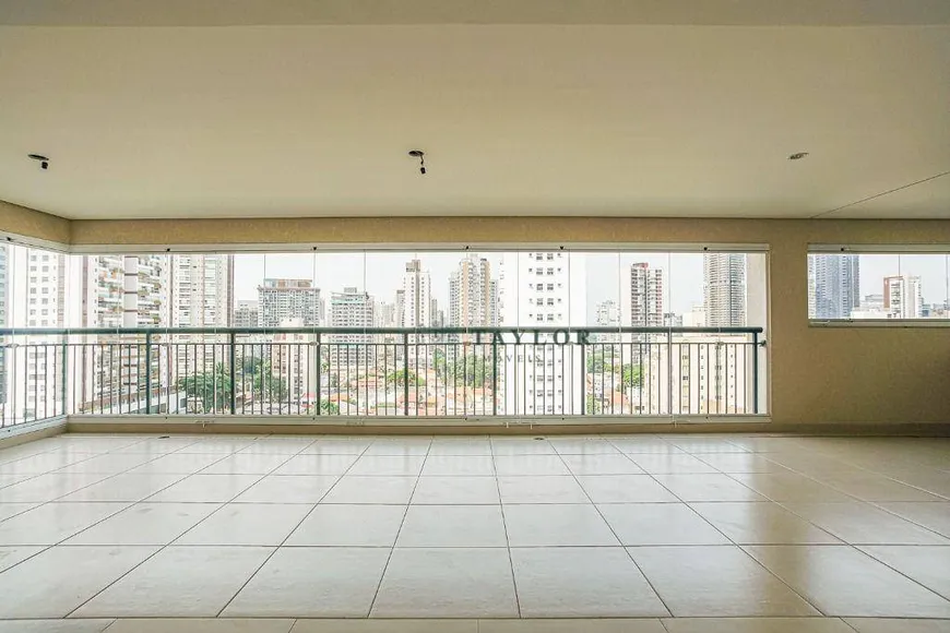 Foto 1 de Apartamento com 4 Quartos à venda, 213m² em Brooklin, São Paulo