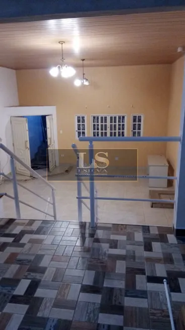 Foto 1 de Casa de Condomínio com 4 Quartos à venda, 160m² em Vila Mike, São Roque