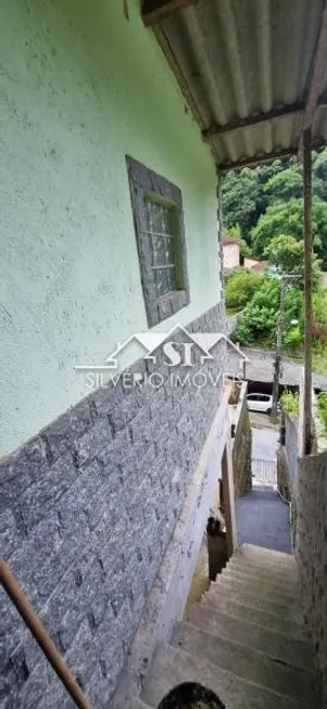 Foto 1 de Casa com 2 Quartos à venda, 70m² em Caxambu, Petrópolis