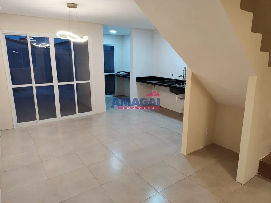 Foto 1 de Casa de Condomínio com 3 Quartos à venda, 109m² em Jardim Santa Maria, Jacareí