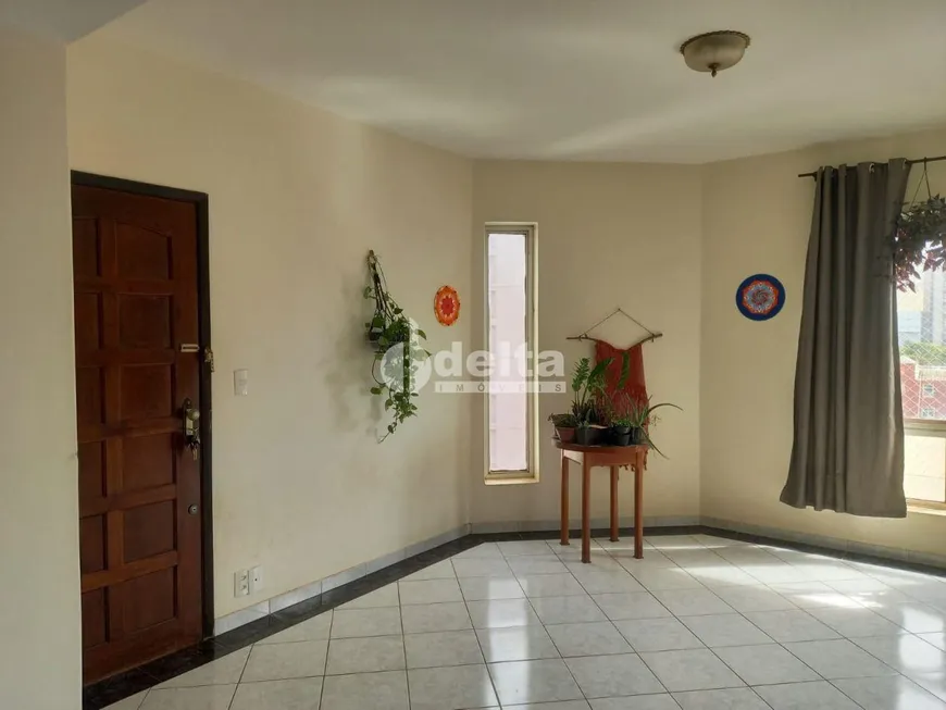 Foto 1 de Apartamento com 3 Quartos à venda, 182m² em Centro, Uberlândia