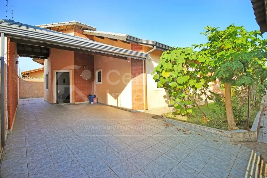 Foto 1 de Casa com 3 Quartos à venda, 128m² em Parque Turistico, Peruíbe
