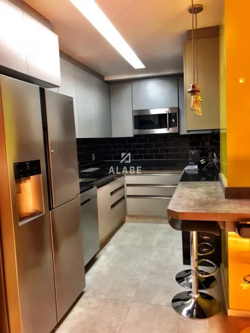 Foto 1 de Apartamento com 2 Quartos à venda, 142m² em Vila Olímpia, São Paulo