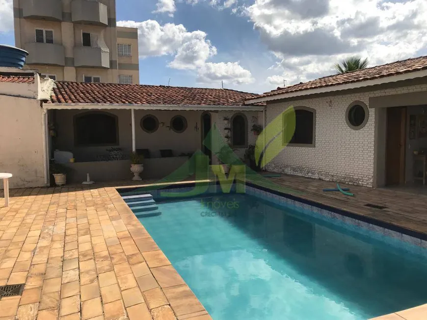 Foto 1 de Casa com 4 Quartos à venda, 530m² em Atibaia Jardim, Atibaia