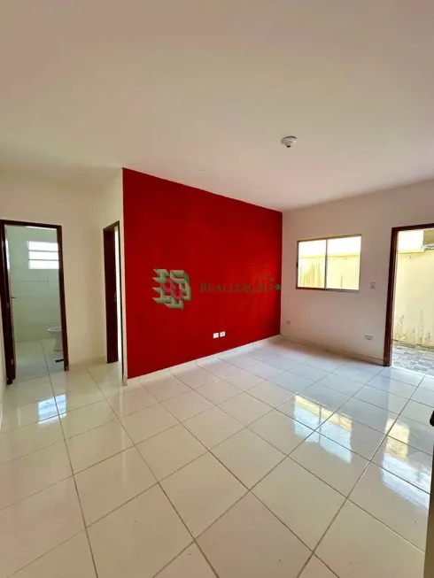 Foto 1 de Casa com 2 Quartos à venda, 65m² em Jardim Marina, Mongaguá