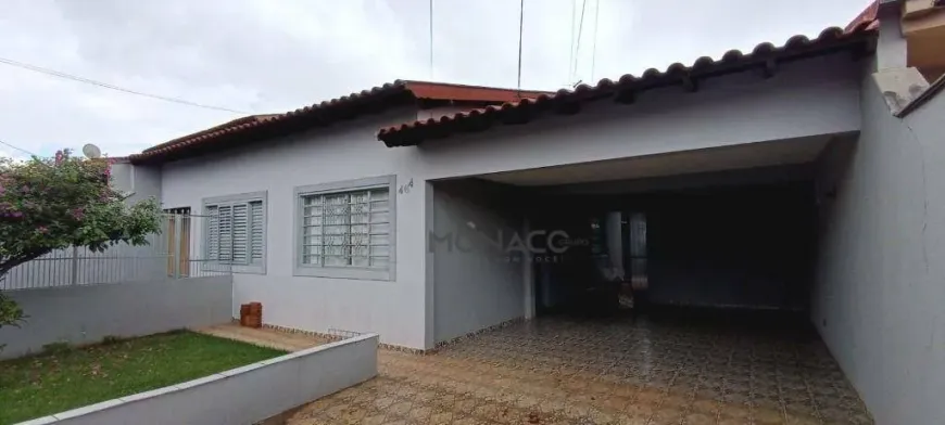 Foto 1 de Casa com 2 Quartos para alugar, 100m² em Maria Lúcia, Londrina