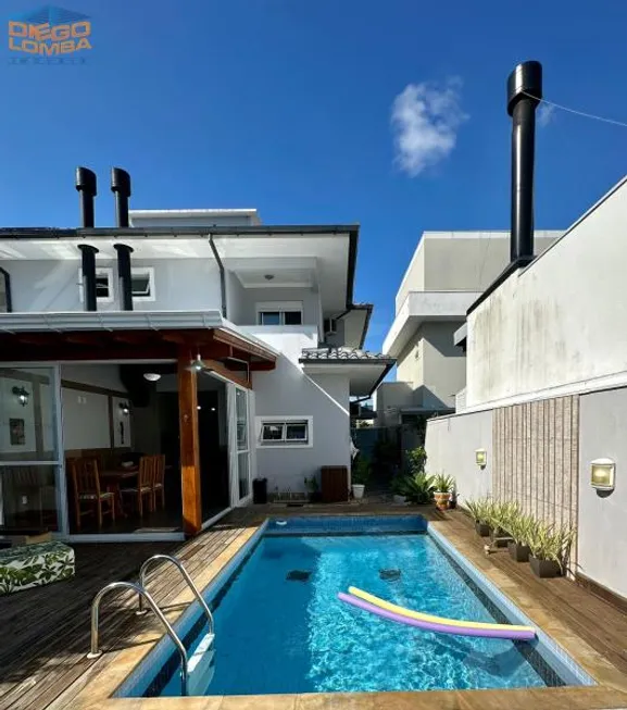 Foto 1 de Casa com 3 Quartos à venda, 142m² em Cachoeira do Bom Jesus, Florianópolis