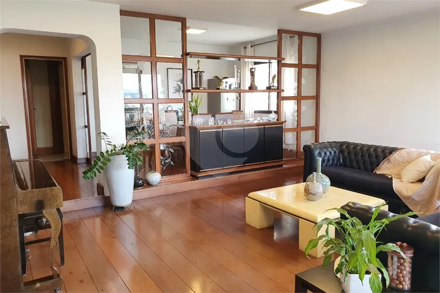 Foto 1 de Apartamento com 3 Quartos à venda, 250m² em Santana, São Paulo