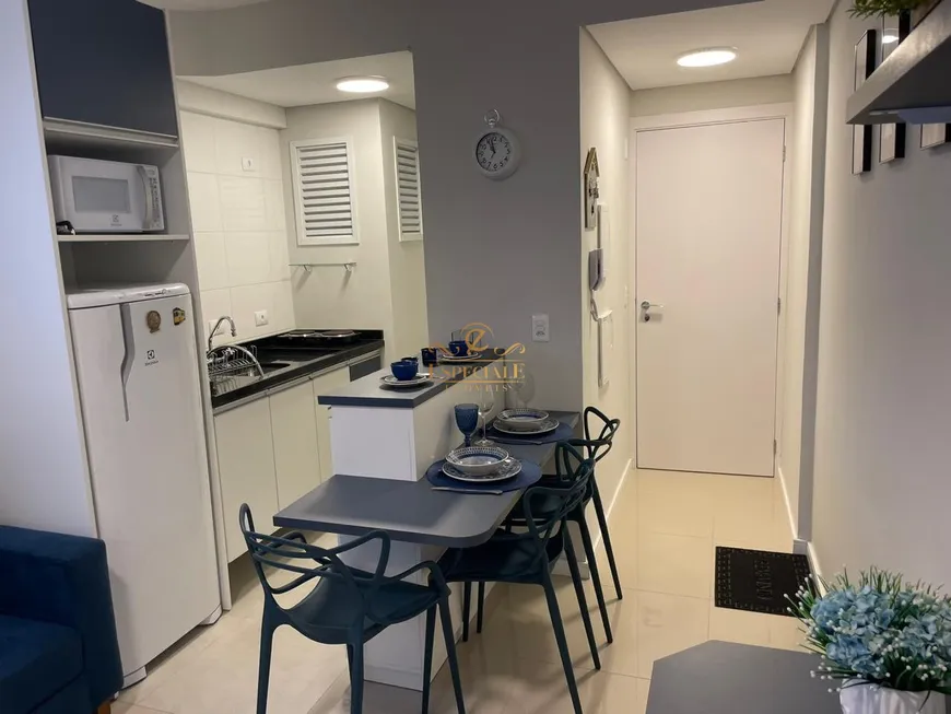 Foto 1 de Apartamento com 1 Quarto à venda, 35m² em Centro, Curitiba