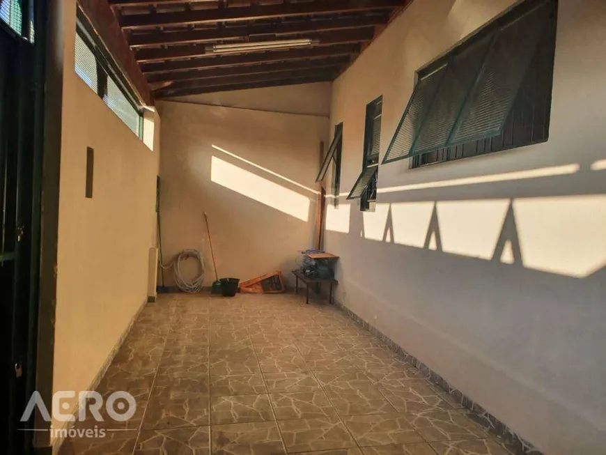 Foto 1 de Casa com 3 Quartos à venda, 220m² em Núcleo Residencial Beija-flor, Bauru