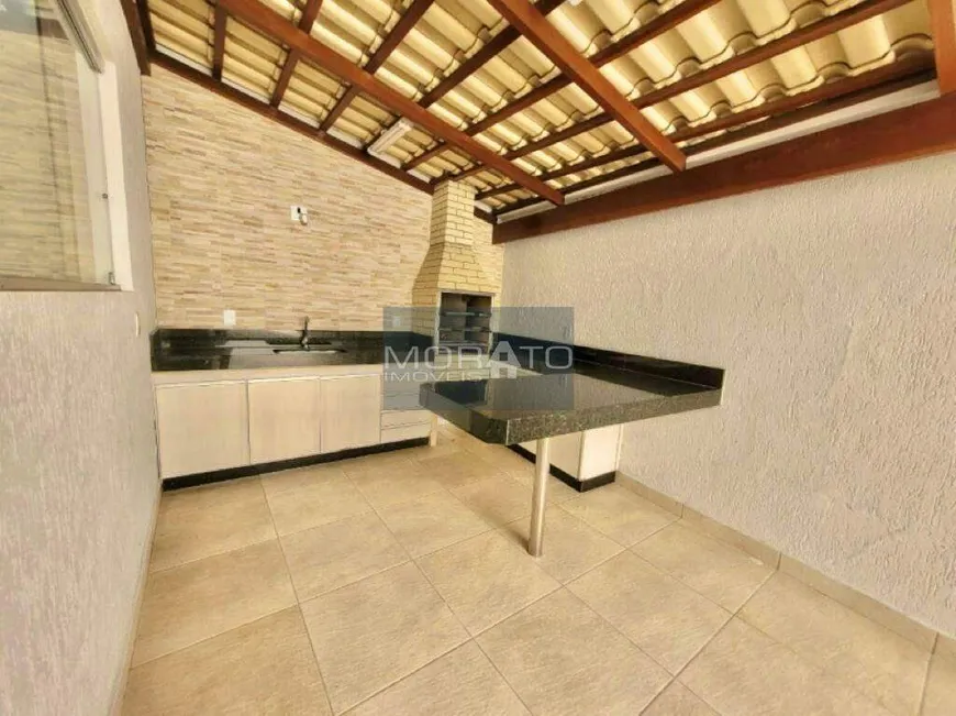 Foto 1 de Casa com 3 Quartos à venda, 163m² em Três Barras, Contagem