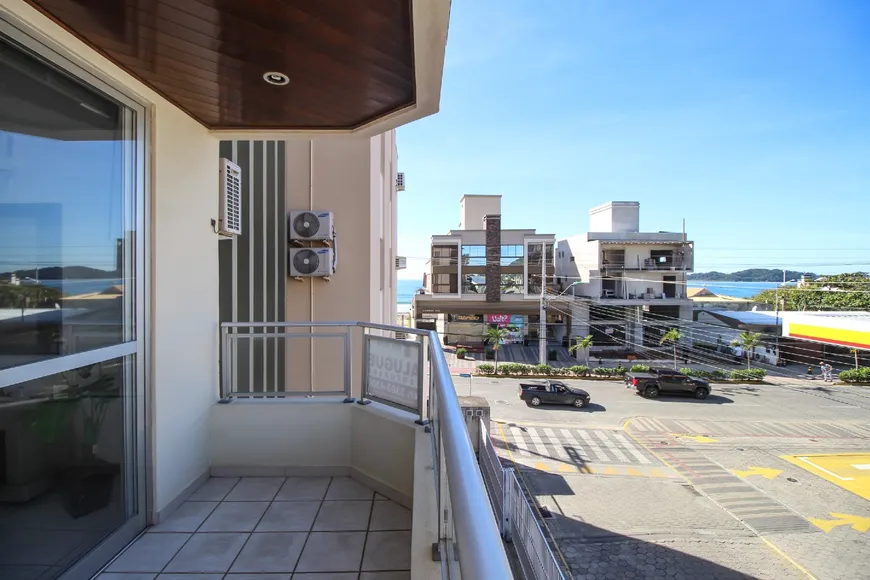 Foto 1 de Apartamento com 2 Quartos à venda, 75m² em Bombas, Bombinhas