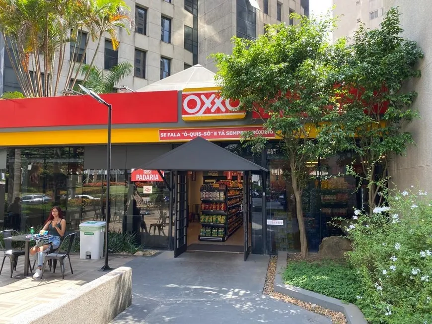 Foto 1 de Ponto Comercial à venda, 300m² em Chácara Santo Antônio, São Paulo