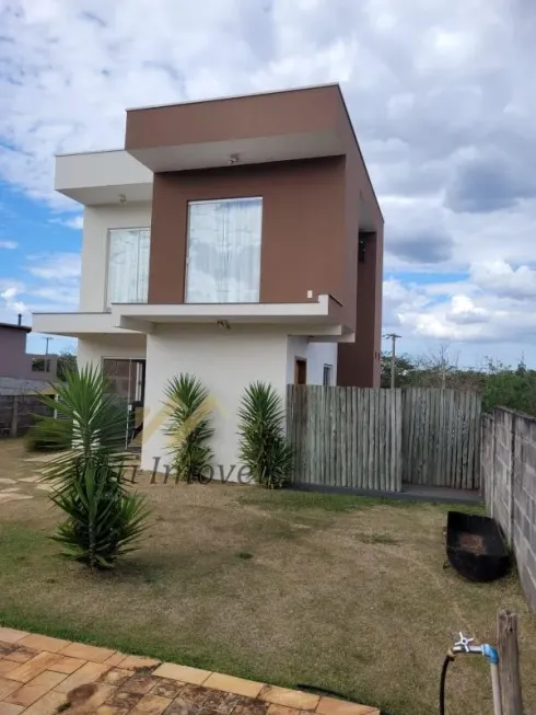 Foto 1 de Casa de Condomínio com 2 Quartos à venda, 156m² em , Itirapina