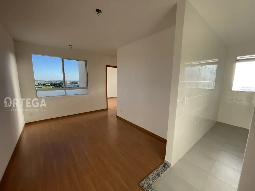 Foto 1 de Apartamento com 2 Quartos à venda, 45m² em Jardim América, Maringá