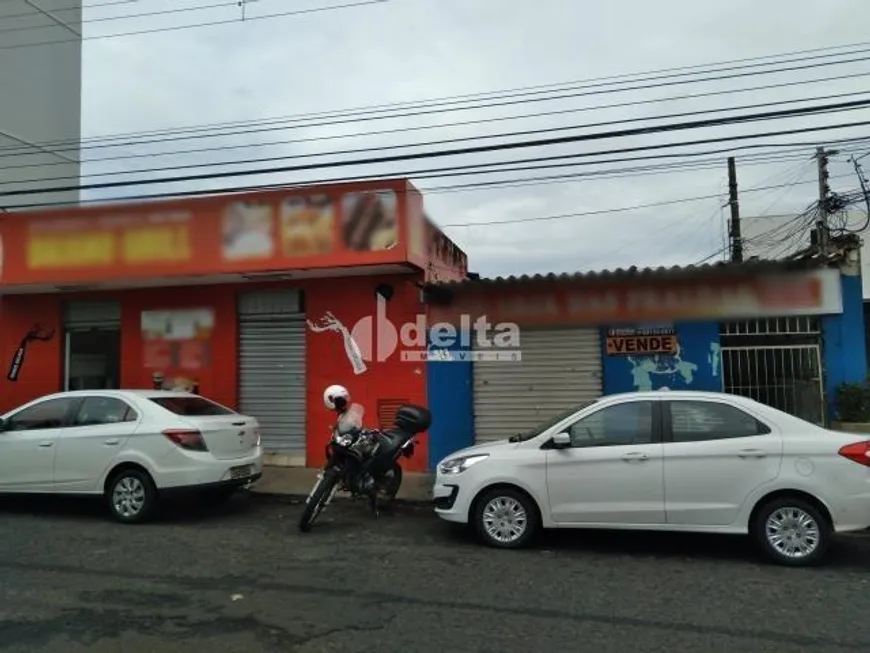 Foto 1 de Imóvel Comercial com 2 Quartos à venda, 745m² em Cazeca, Uberlândia