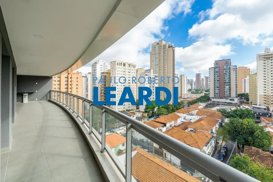 Foto 1 de Apartamento com 3 Quartos à venda, 134m² em Vila Olímpia, São Paulo