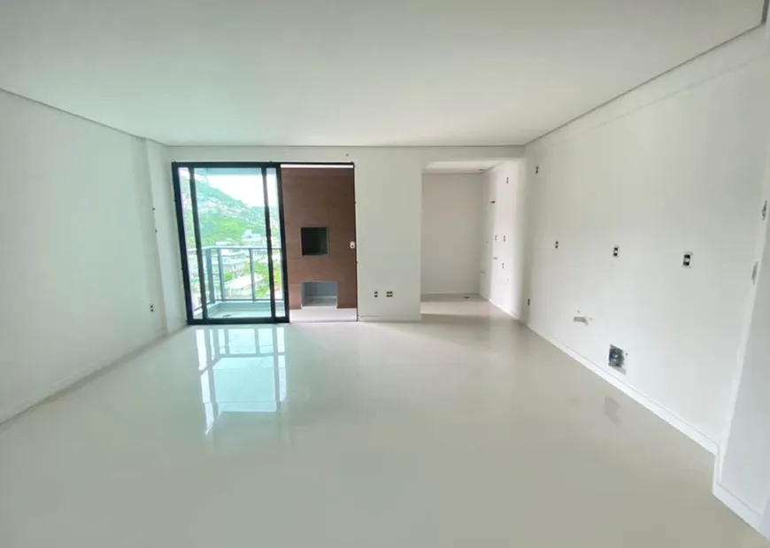 Foto 1 de Apartamento com 2 Quartos à venda, 63m² em Praia Brava de Itajai, Itajaí