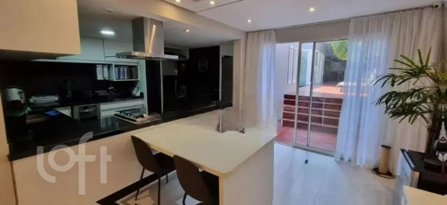Foto 1 de Casa com 5 Quartos à venda, 220m² em Brooklin, São Paulo