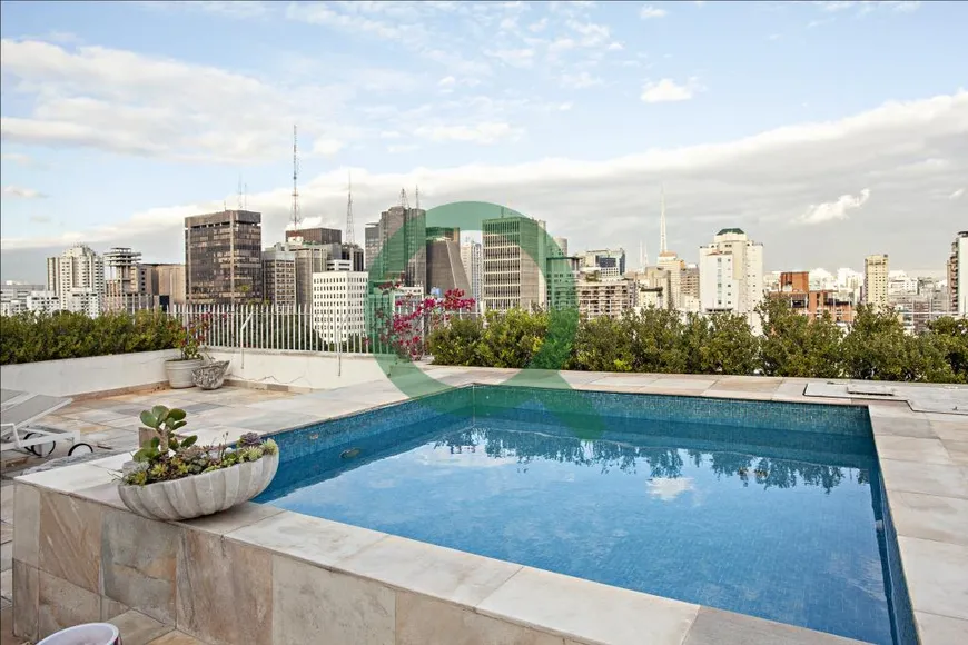 Foto 1 de Cobertura com 3 Quartos à venda, 600m² em Jardim Paulista, São Paulo