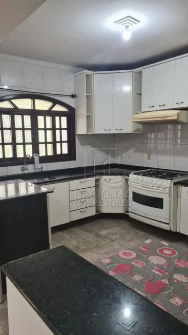 Foto 1 de Sobrado com 3 Quartos à venda, 190m² em Vila Valparaiso, Santo André