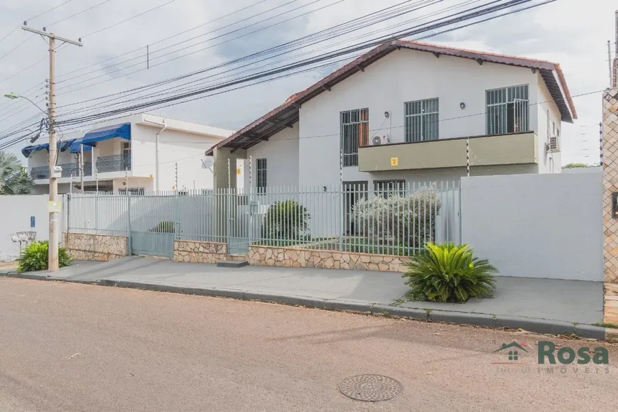 Foto 1 de Casa com 3 Quartos à venda, 287m² em Jardim Califórnia, Cuiabá