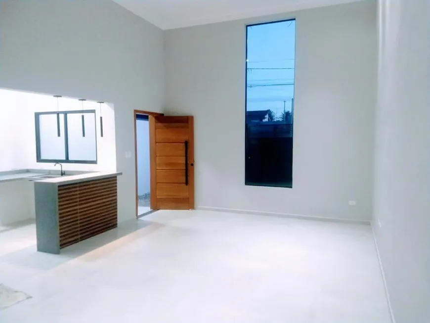 Foto 1 de Casa com 3 Quartos à venda, 109m² em Piracangagua, Taubaté