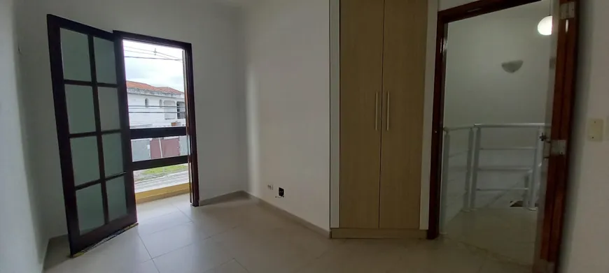 Foto 1 de Casa de Condomínio com 2 Quartos à venda, 69m² em Vila Guilhermina, Praia Grande