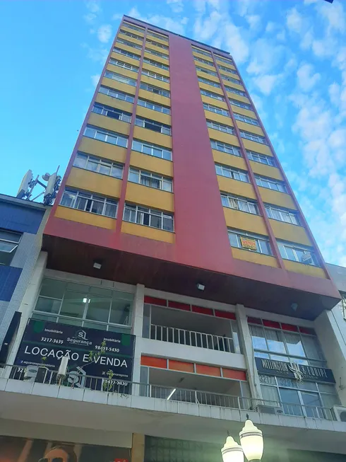 Foto 1 de Apartamento com 2 Quartos à venda, 68m² em Centro, Juiz de Fora