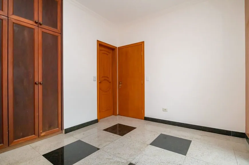 Foto 1 de Casa de Condomínio com 4 Quartos para venda ou aluguel, 210m² em Santa Felicidade, Curitiba