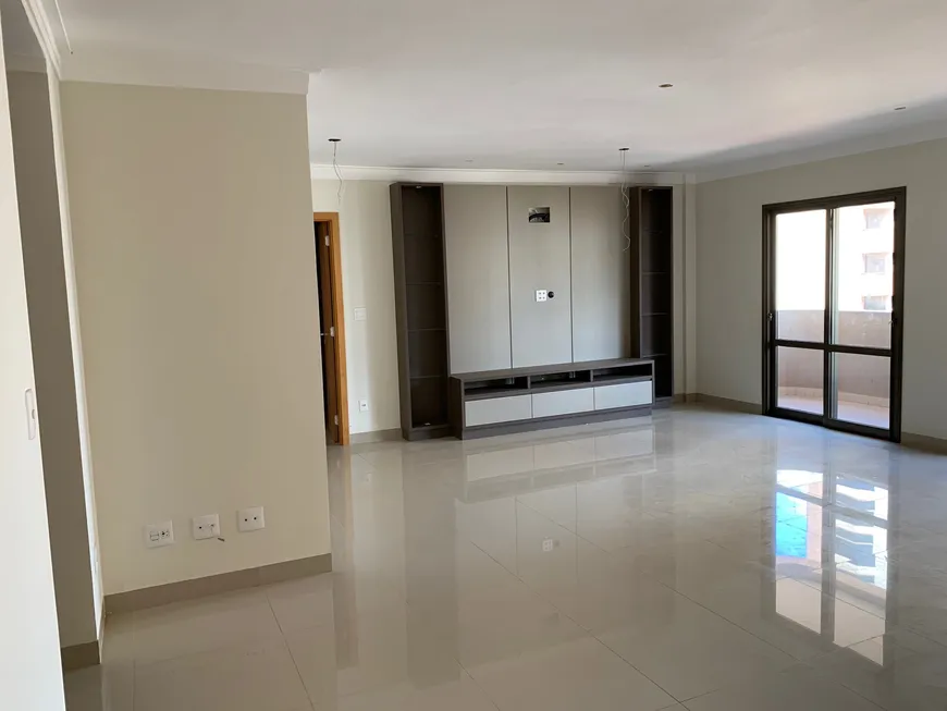 Foto 1 de Apartamento com 3 Quartos à venda, 156m² em Centro, Ribeirão Preto