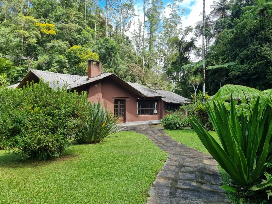 Foto 1 de Fazenda/Sítio com 3 Quartos à venda, 80000m² em Mury, Nova Friburgo