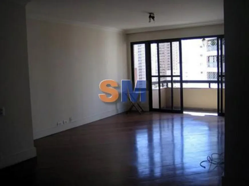 Foto 1 de Apartamento com 3 Quartos para venda ou aluguel, 130m² em Moema, São Paulo