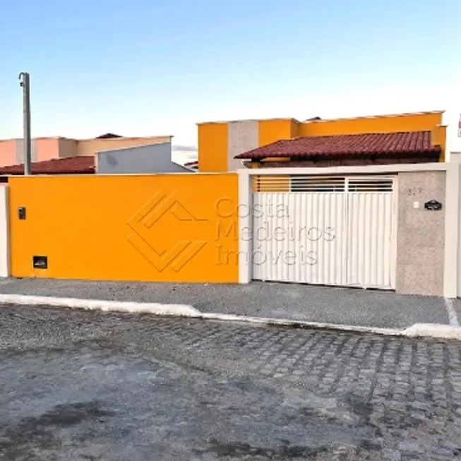 Foto 1 de Casa com 2 Quartos à venda, 78m² em Centro, Extremoz