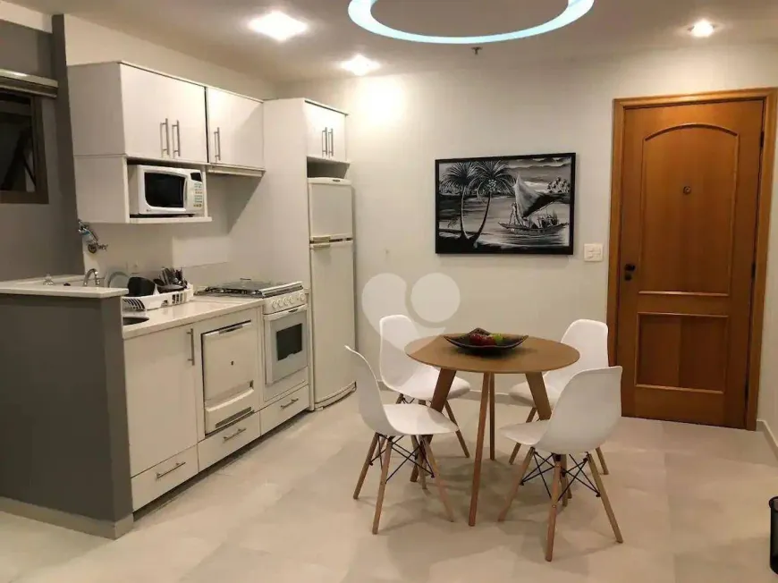 Foto 1 de Flat com 1 Quarto à venda, 45m² em Ipanema, Rio de Janeiro