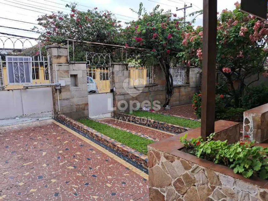 Foto 1 de Casa com 4 Quartos à venda, 140m² em Higienópolis, Rio de Janeiro