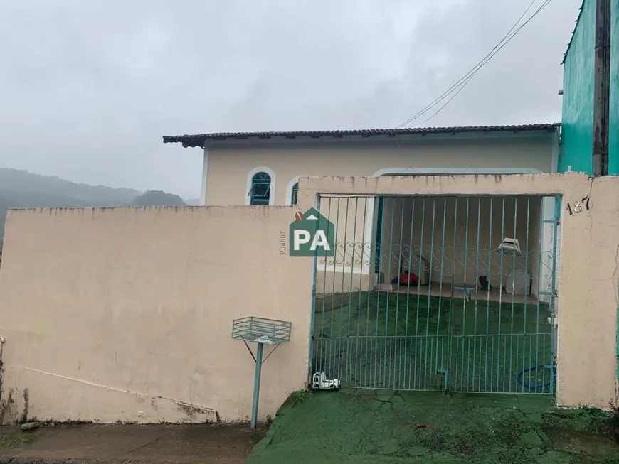 Foto 1 de Casa com 2 Quartos à venda, 80m² em Estância São José, Poços de Caldas