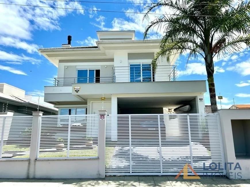 Foto 1 de Casa com 3 Quartos à venda, 262m² em Carianos, Florianópolis