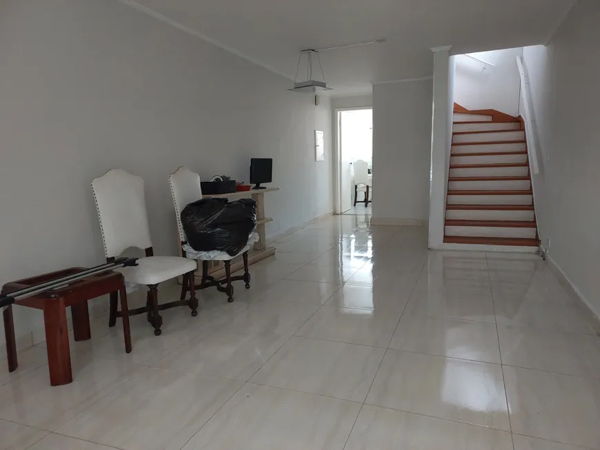 Foto 1 de Sobrado com 3 Quartos à venda, 130m² em Jardim Bonfiglioli, São Paulo