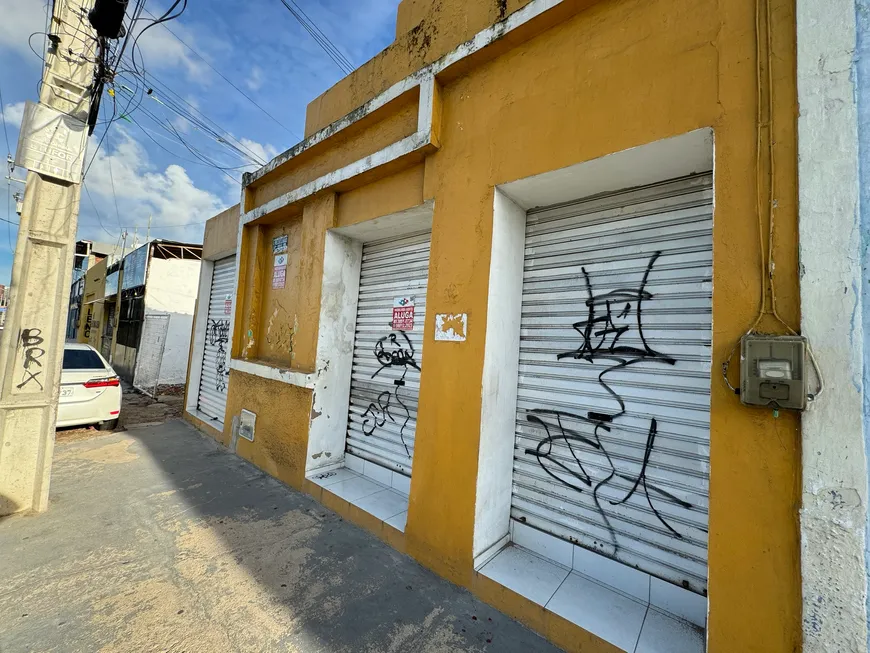 Foto 1 de Ponto Comercial para alugar, 80m² em Moura Brasil, Fortaleza