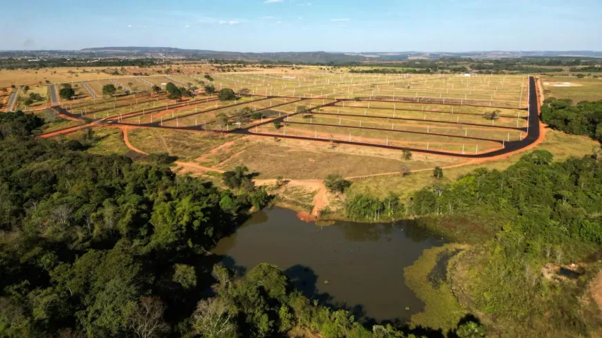 Foto 1 de Lote/Terreno à venda, 253m² em Centro, Abadia de Goiás