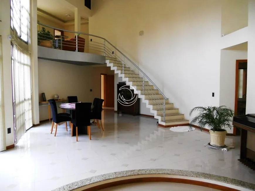 Foto 1 de Casa com 5 Quartos à venda, 324m² em Parque São Jorge, Florianópolis