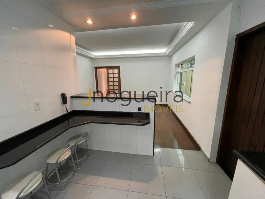 Foto 1 de Sobrado com 3 Quartos à venda, 220m² em Jabaquara, São Paulo