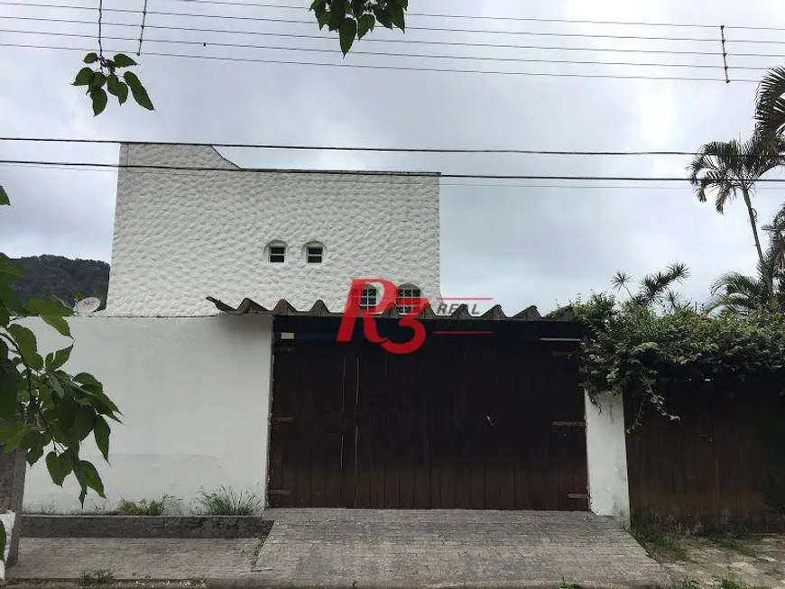 Foto 1 de Sobrado com 4 Quartos à venda, 180m² em Jardim Guaiúba, Guarujá