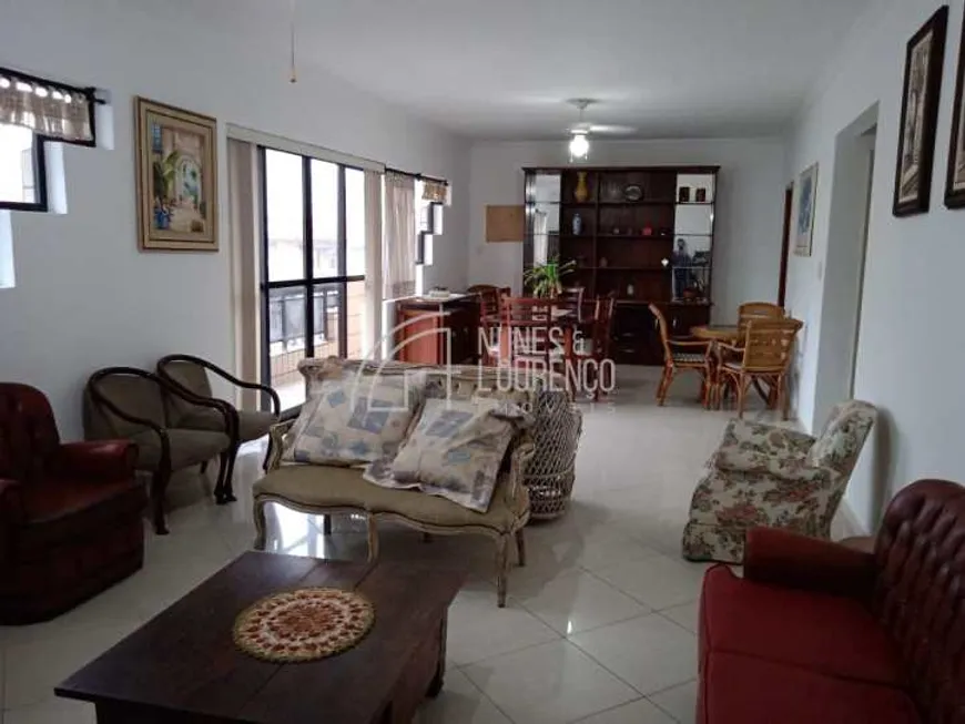 Foto 1 de Apartamento com 3 Quartos para venda ou aluguel, 180m² em Pompeia, Santos
