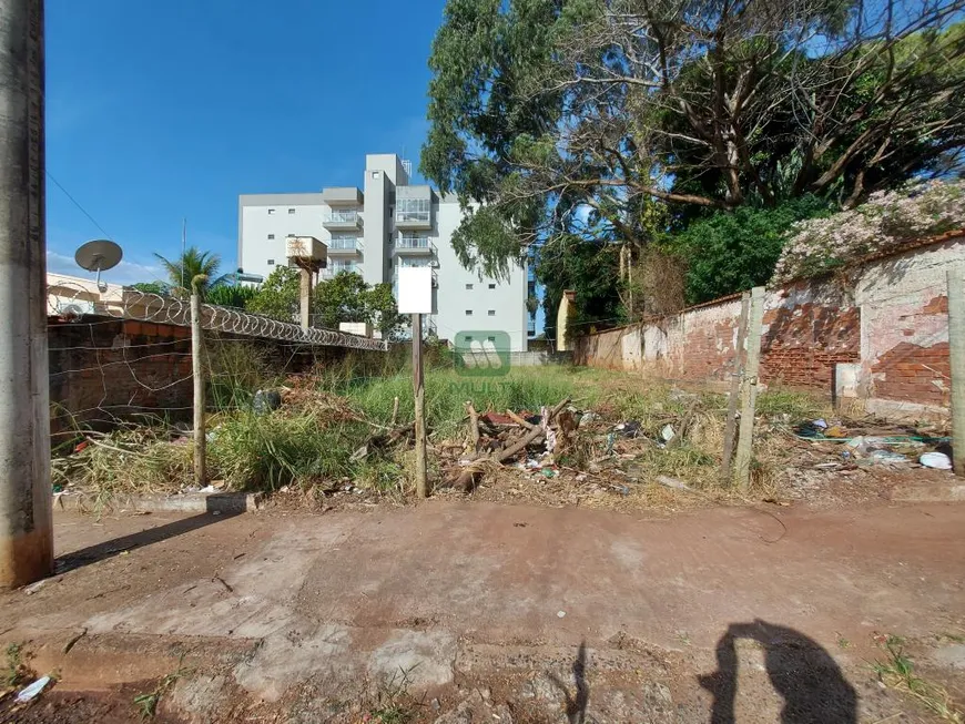 Foto 1 de Lote/Terreno com 1 Quarto à venda, 432m² em Altamira, Uberlândia