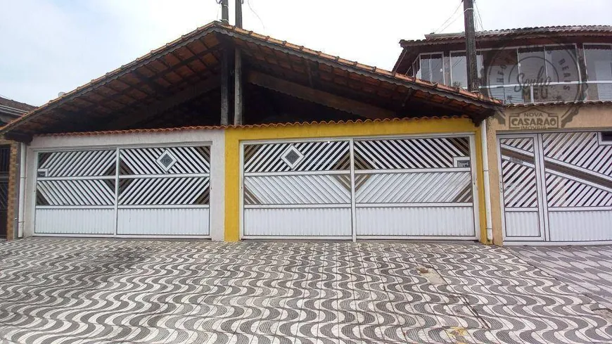 Foto 1 de Casa com 2 Quartos à venda, 75m² em Jardim Melvi, Praia Grande