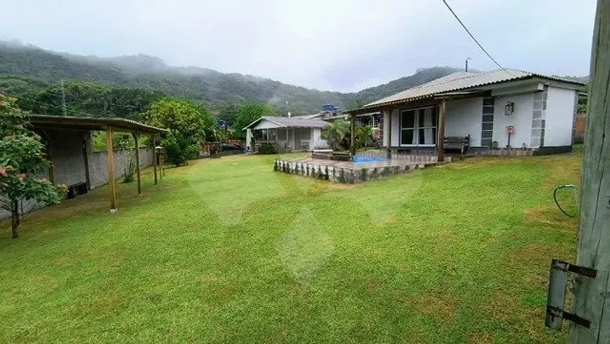 Foto 1 de Casa com 3 Quartos à venda, 160m² em Areias de Palhocinha, Garopaba