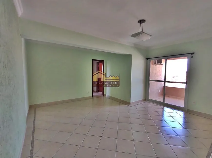 Foto 1 de Apartamento com 2 Quartos à venda, 70m² em Mercês, Uberaba