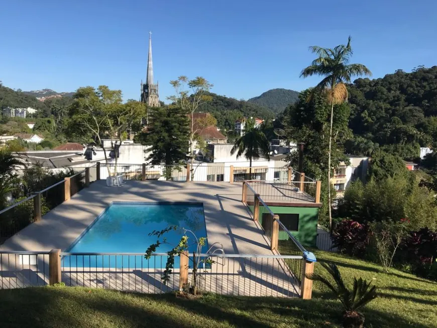 Foto 1 de Apartamento com 3 Quartos à venda, 130m² em Centro, Petrópolis